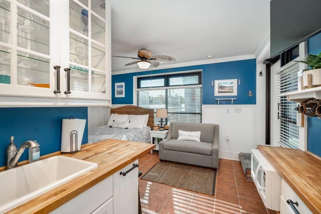 Why Knot Getaway…Rooftop With Waterview! Unit F Beaufort Eksteriør billede